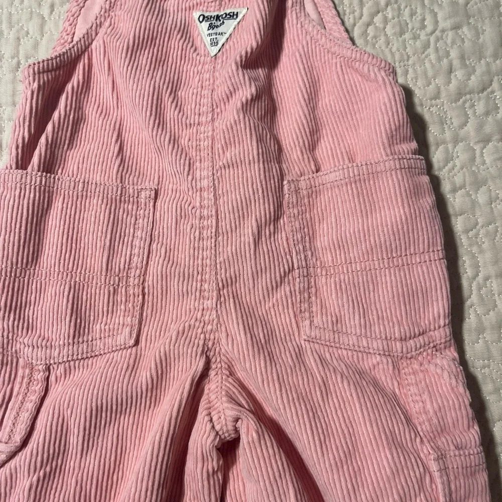 Oshkosh pink corduroy‎ overalls size 3T